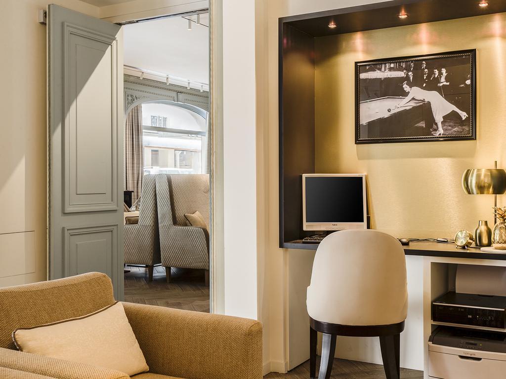 Hotel Royal Saint Honore Paris Louvre Екстериор снимка