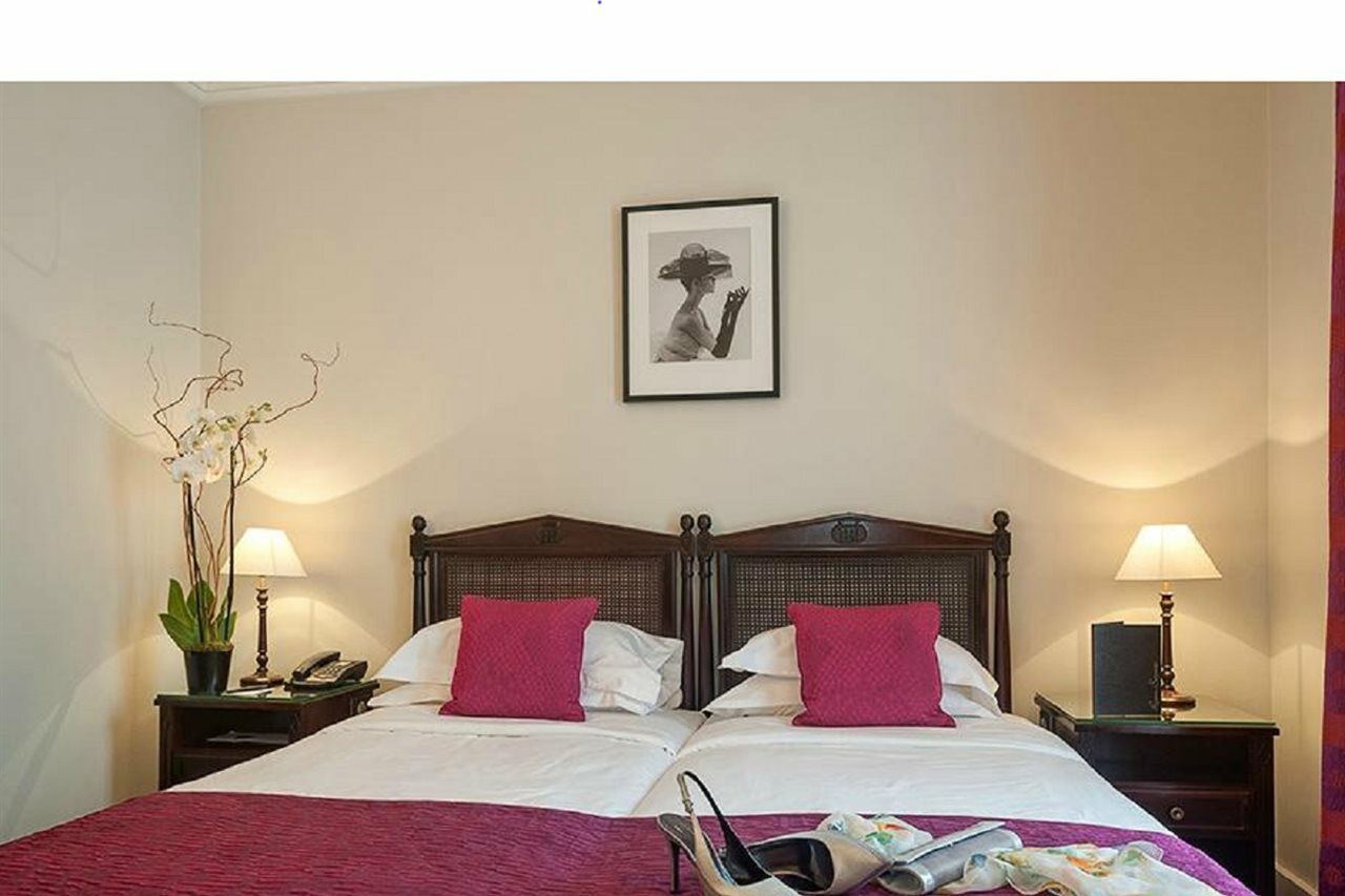 Hotel Royal Saint Honore Paris Louvre Екстериор снимка