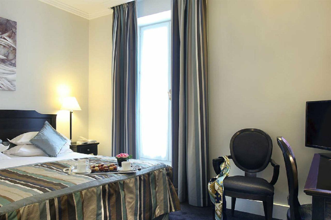 Hotel Royal Saint Honore Paris Louvre Екстериор снимка